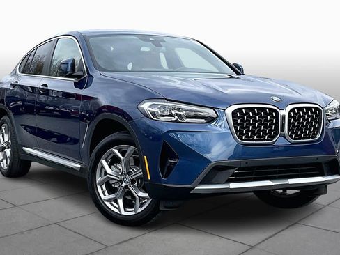 Used 2025 BMW X4 xDrive30i image 2