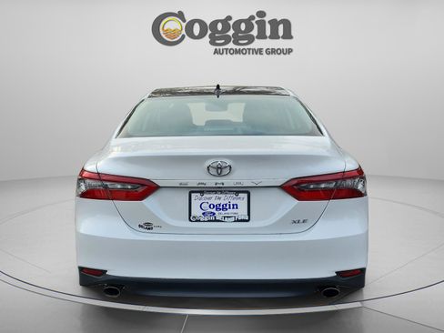 Used 2024 Toyota Camry XLE image 5