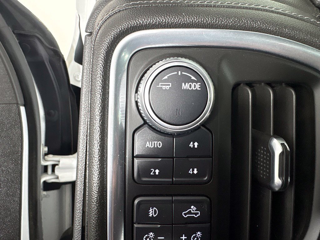 Used 2021 GMC Sierra 1500 SLT AWD/4WD image 22