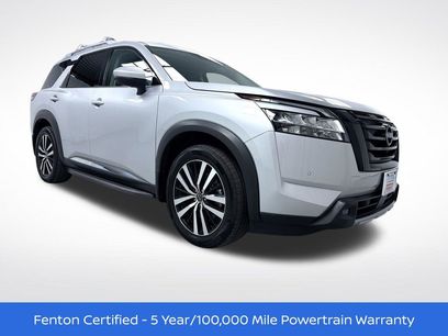 Used 2023 Nissan Pathfinder Platinum w/ Lighting Package (N93)