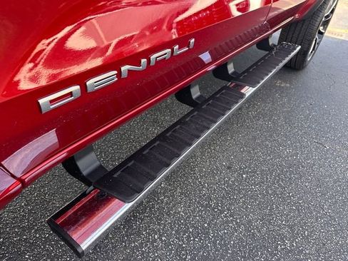 New 2026 GMC Canyon Denali image 17