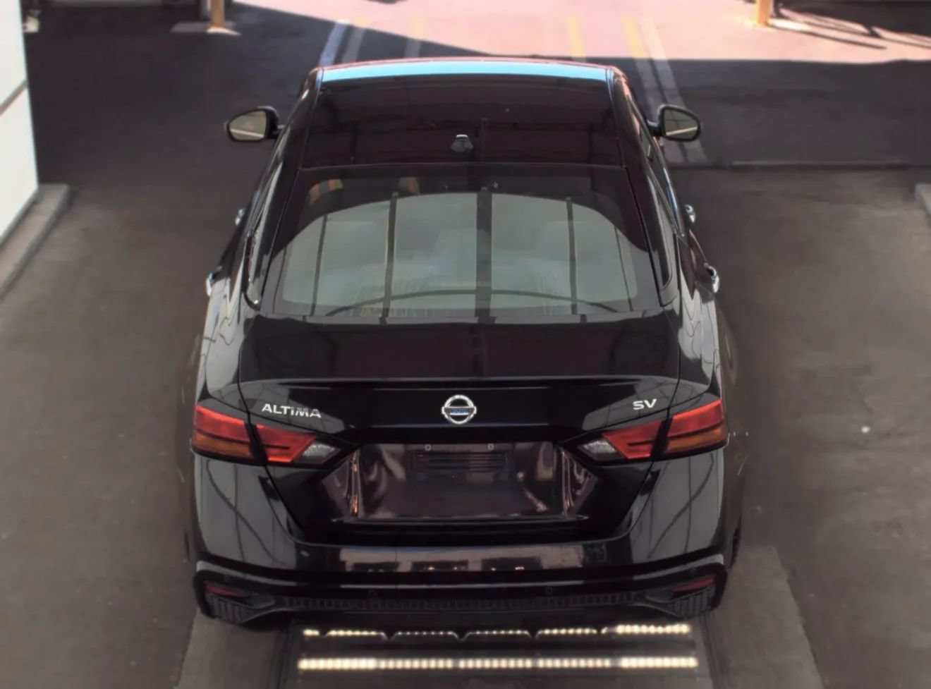 Used 2022 Nissan Altima 2.5 SV FWD image 3