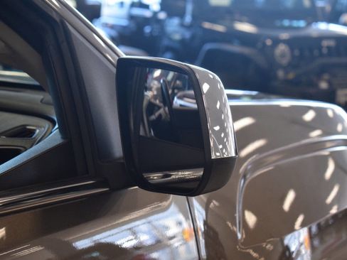 Used 2015 GMC Canyon SLT w/ Driver Alert Package image 15