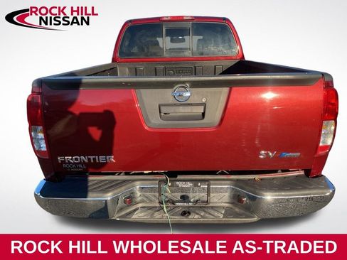 Used 2015 Nissan Frontier SV image 6