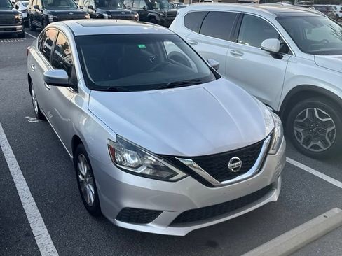 Used 2017 Nissan Sentra SV w/ Style Package FWD image 3