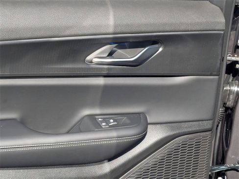 New 2025 Jeep Grand Cherokee L Laredo image 28