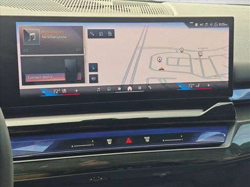 Used 2024 BMW i5 eDrive40i w/ M Sport Package RWD image 13