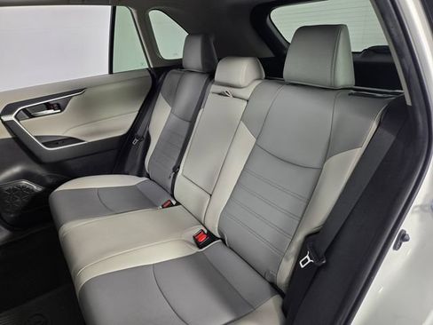 Used 2023 Toyota RAV4 XLE Premium FWD image 20