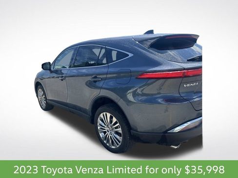 Used 2023 Toyota Venza Limited AWD/4WD image 3