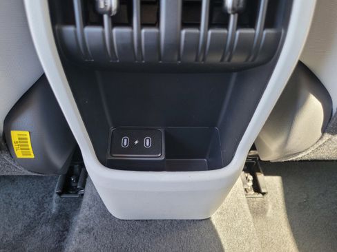Used 2025 Hyundai Kona SEL FWD image 14