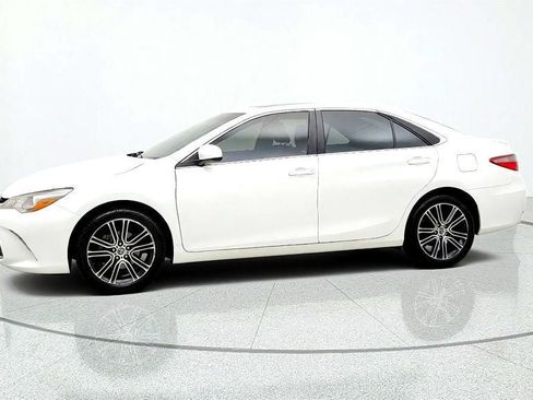 Used 2016 Toyota Camry SE FWD image 8