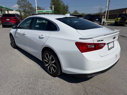 Used 2025 Chevrolet Malibu RS FWD image 8
