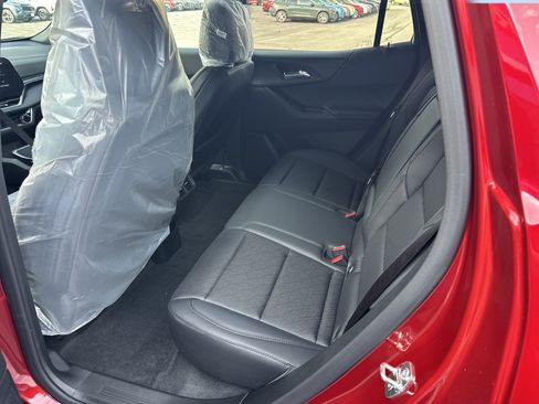 New 2027 Chevrolet Equinox LT w/ Convenience Package II AWD/4WD image 5