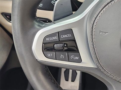 Used 2020 BMW X7 M50i w/ Dynamic Handling Package image 27