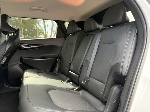 Used 2025 Kia EV6 Light image 12