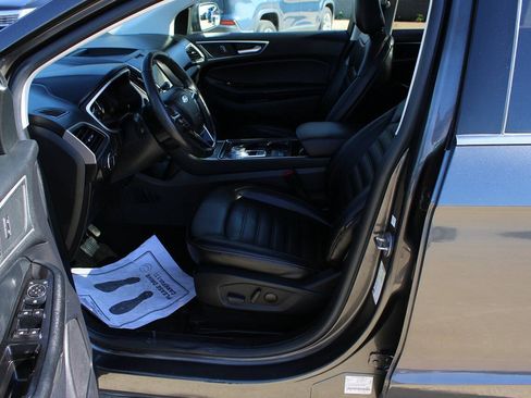Used 2020 Ford Edge SEL w/ Convenience Package FWD image 12