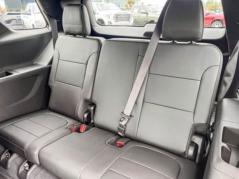 Used 2022 Chevrolet Traverse LT w/ LPO, Floor Liner Package image 42