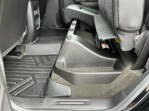 Used 2016 GMC Canyon SLT w/ Driver Alert Package image 29