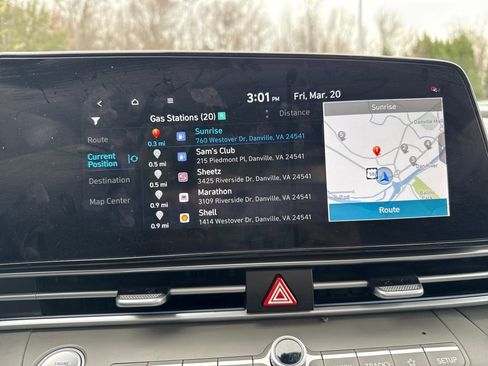 Used 2025 Hyundai Elantra SEL image 22