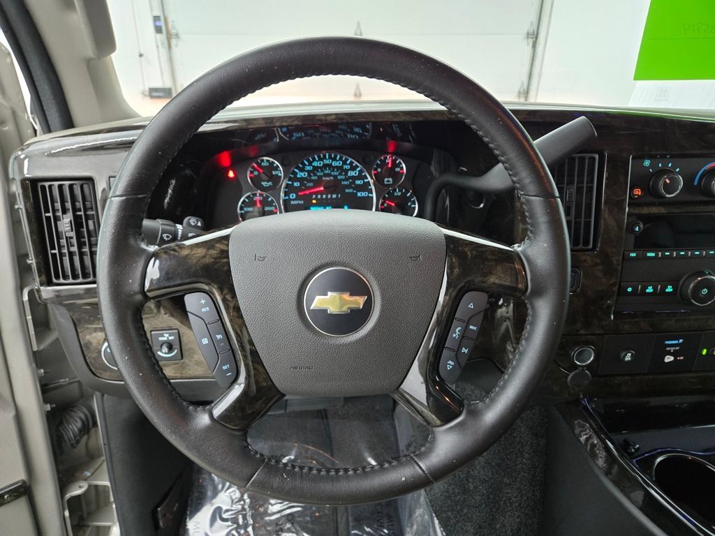 Used 2023 Chevrolet Express 2500 Extended RWD image 24
