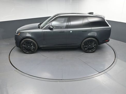 Used 2025 Land Rover Range Rover SE AWD/4WD image 33