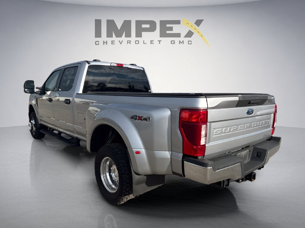 Used 2022 Ford F350 XLT AWD/4WD image 3