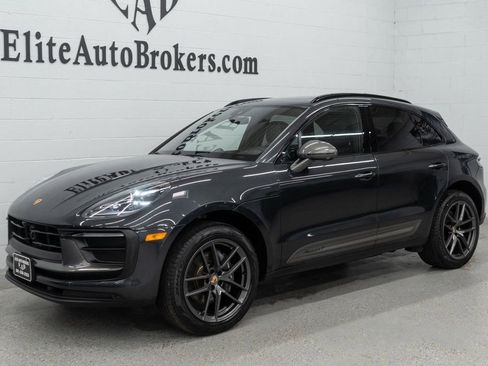 Used 2023 Porsche Macan Turbo image 49