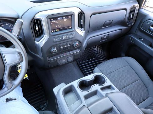 Used 2020 Chevrolet Silverado 1500 Custom w/ Custom Value Package image 44