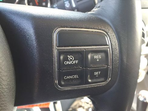 Used 2018 Jeep Wrangler Unlimited Rubicon w/ Connectivity Group AWD/4WD image 20