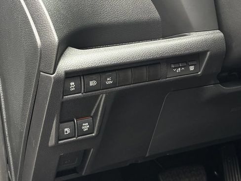 Used 2025 Toyota Sienna XSE w/ XSE Premium Package AWD/4WD image 21