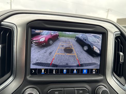 Used 2022 Chevrolet Silverado 3500 LTZ w/ LTZ Convenience Package image 21