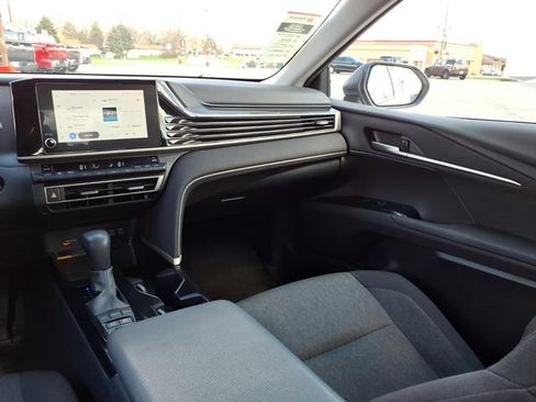 Certified 2025 Toyota Camry LE image 18