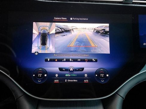 Used 2023 Mercedes-Benz EQS 580 4MATIC SUV image 17