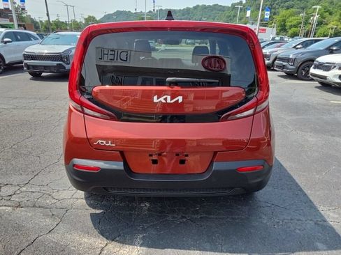 Used 2022 Kia Soul LX FWD image 6