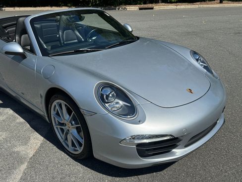 Used 2014 Porsche 911 Carrera 4 AWD/4WD image 22