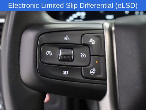 Used 2024 GMC Yukon XL Denali AWD/4WD image 13