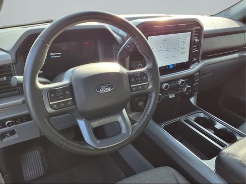 Used 2024 Ford F150 XLT w/ Mobile Office Package image 4