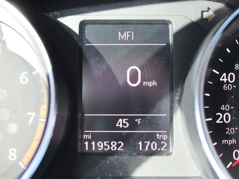 Used 2017 Volkswagen Jetta SE image 17