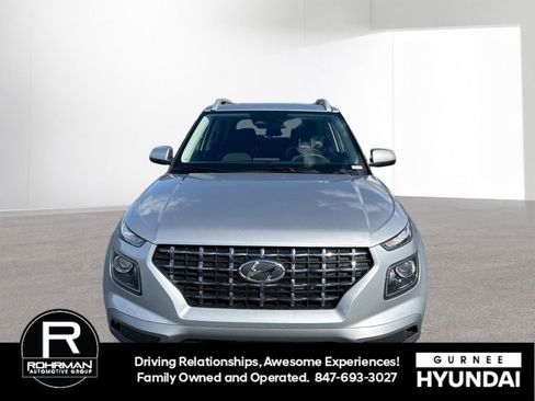 New 2026 Hyundai Venue SEL image 3