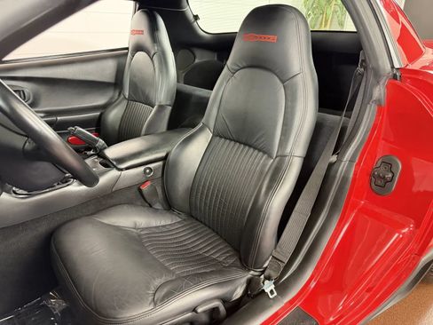 Used 2001 Chevrolet Corvette Z06 w/ Memory Pkg RWD image 13