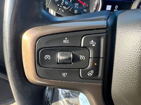 Used 2021 Chevrolet Silverado 1500 High Country w/ Technology Package image 32