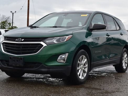 Used 2018 Chevrolet Equinox LS FWD image 1