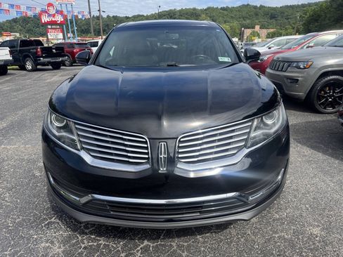 Used 2017 Lincoln MKX Reserve AWD/4WD image 2