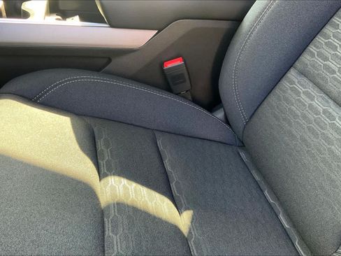 New 2026 RAM 1500 Express AWD/4WD image 16