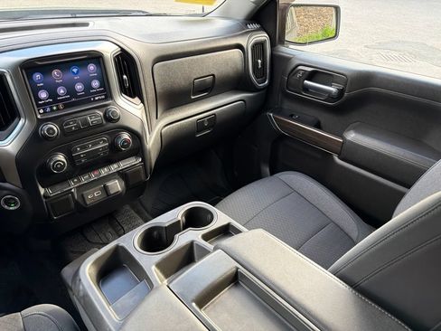 Used 2020 Chevrolet Silverado 1500 LT Trail Boss AWD/4WD image 24