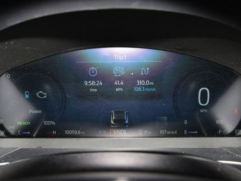 Used 2025 Ford Escape SE w/ PHEV Premium Package image 11