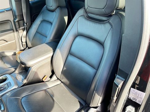 Used 2022 Chevrolet Colorado ZR2 w/ ZR2 Midnight Special Edition image 22