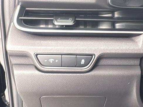 New 2026 Kia Carnival EX FWD image 37