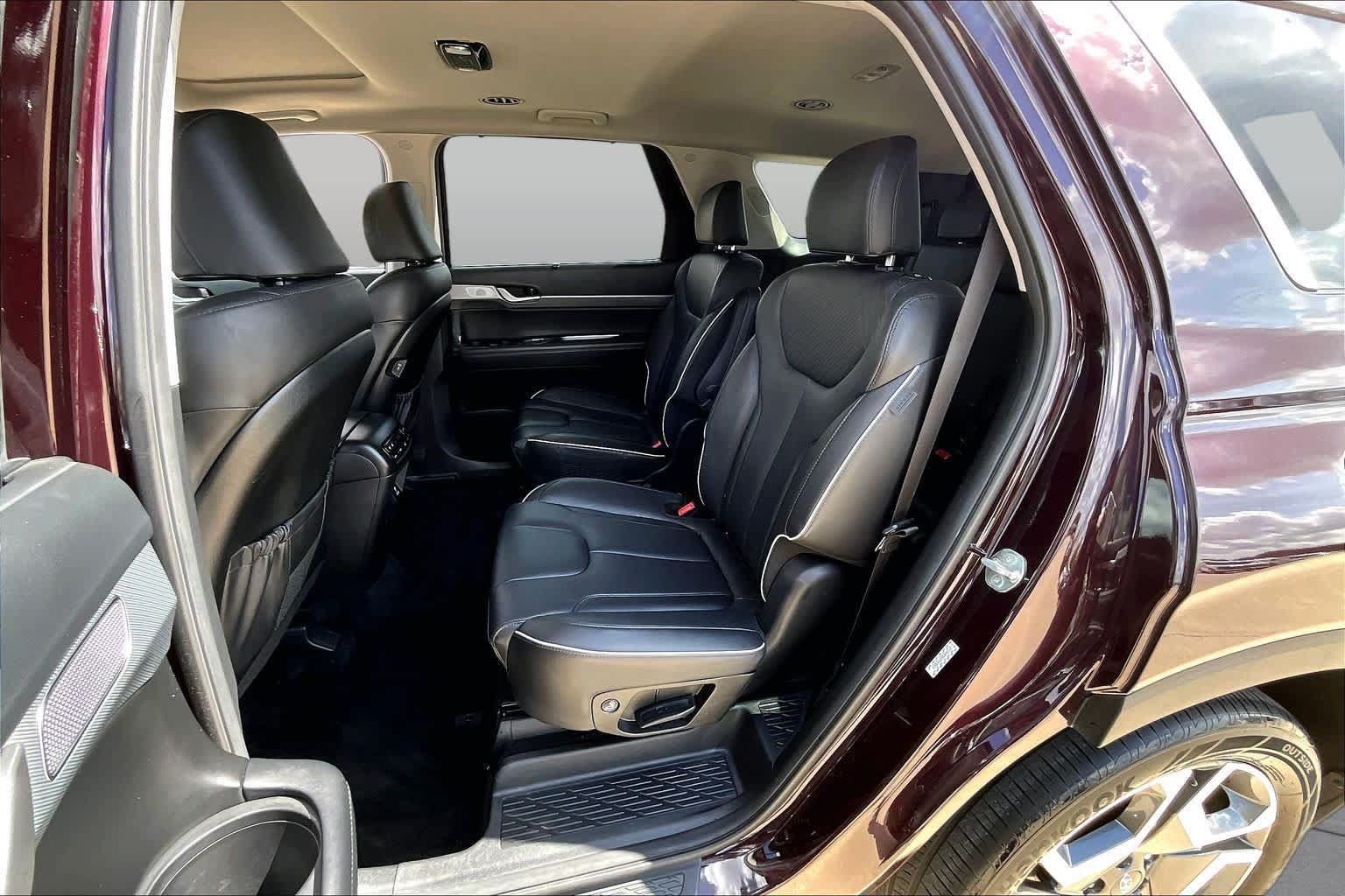 Used 2024 Hyundai Palisade SEL w/ Premium Package FWD image 20