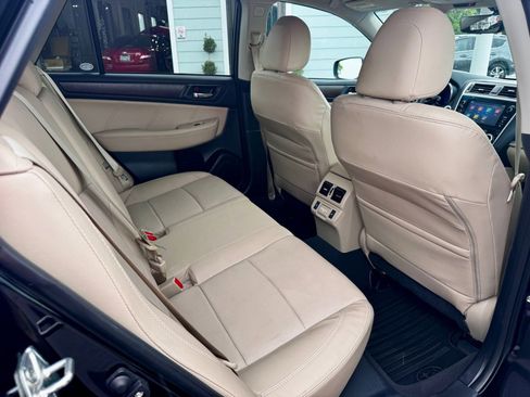 Used 2018 Subaru Outback 2.5i Limited AWD/4WD image 13